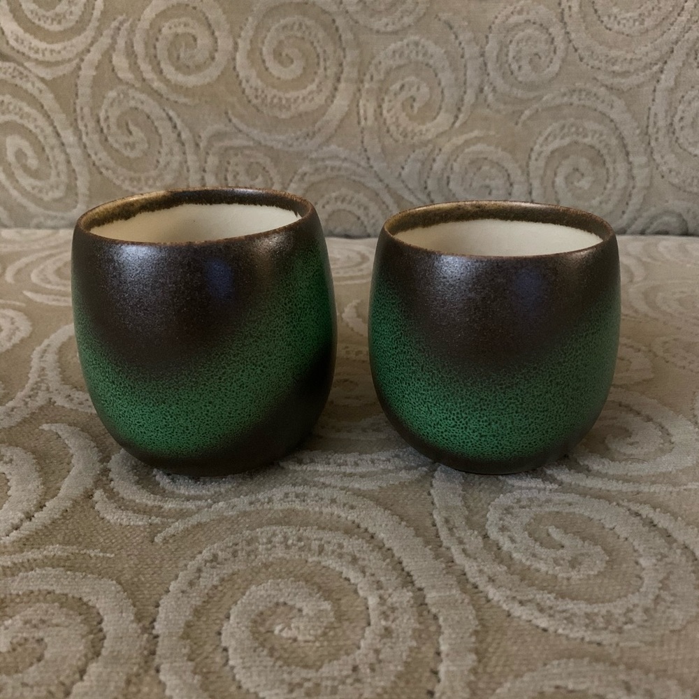Green Wave Design Ceramic Asian Tea Cups